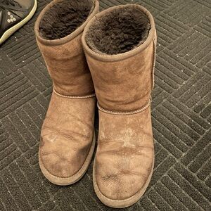 Uggs brown